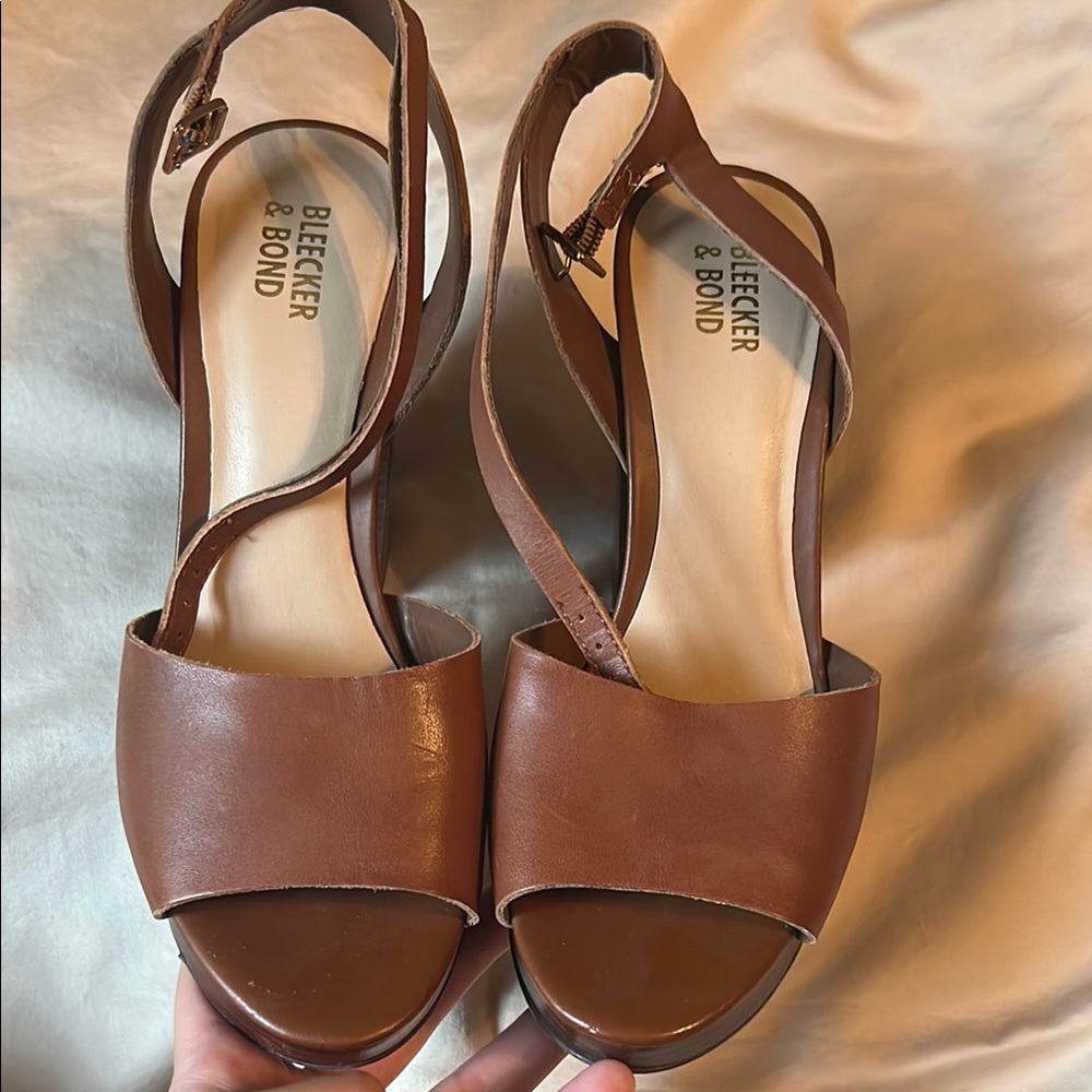 Brown Platform Sandals with Chunky Heel and Slingback - Picture 2 of 4